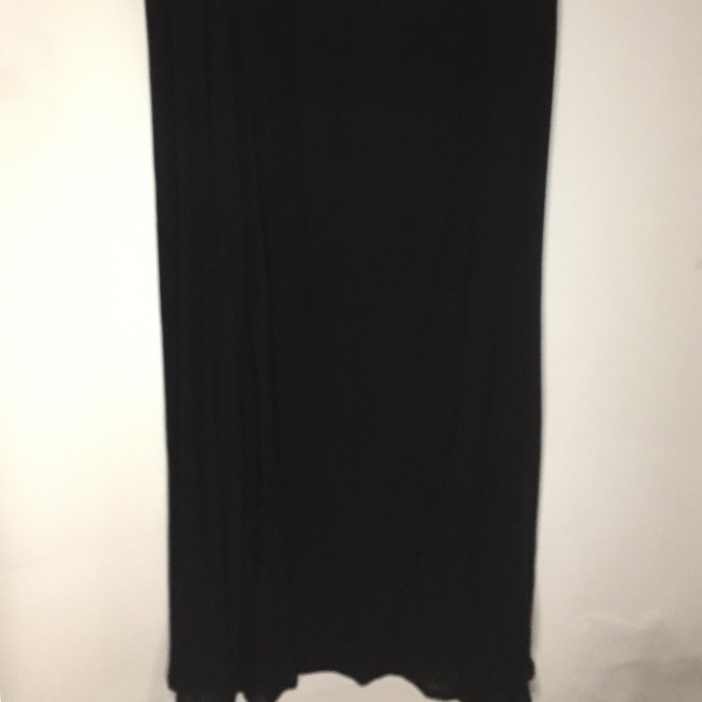 Honors - Vintage 90s Black crinkle 36" Skirt in Medium.